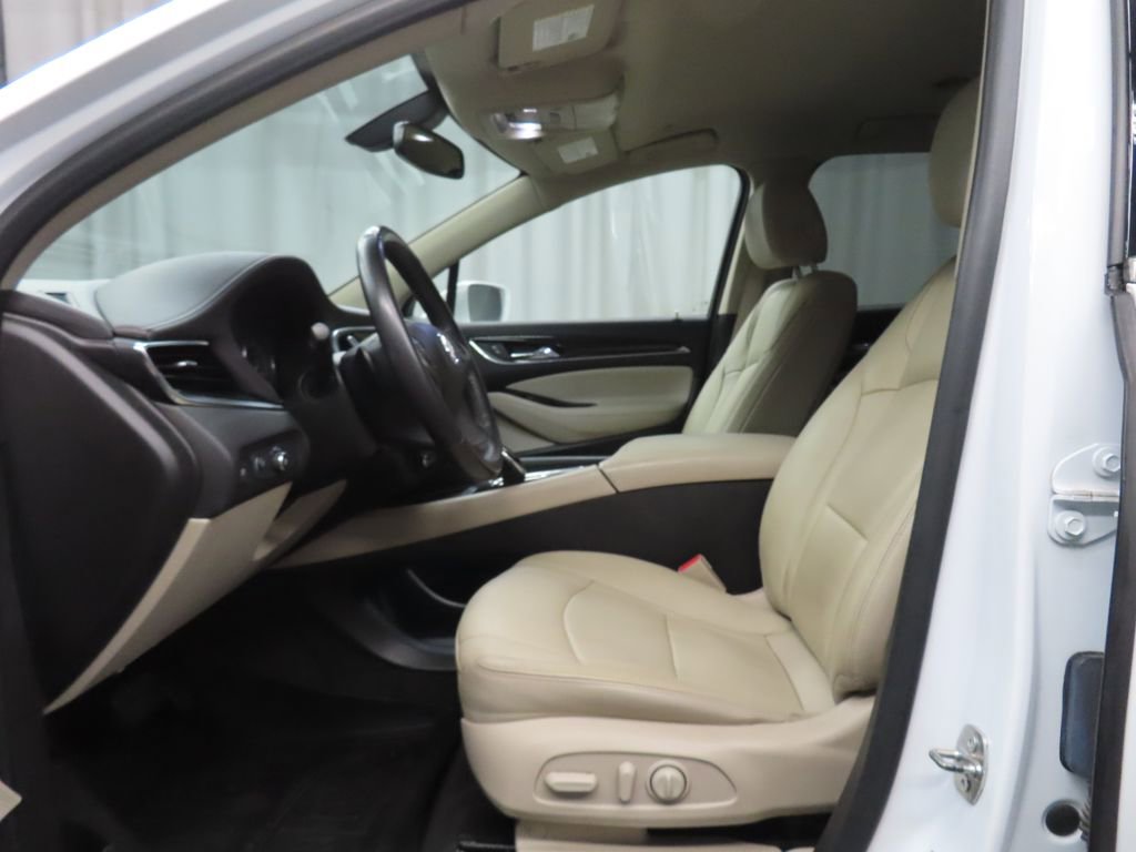 Used 2019 Buick Enclave Essence image 12