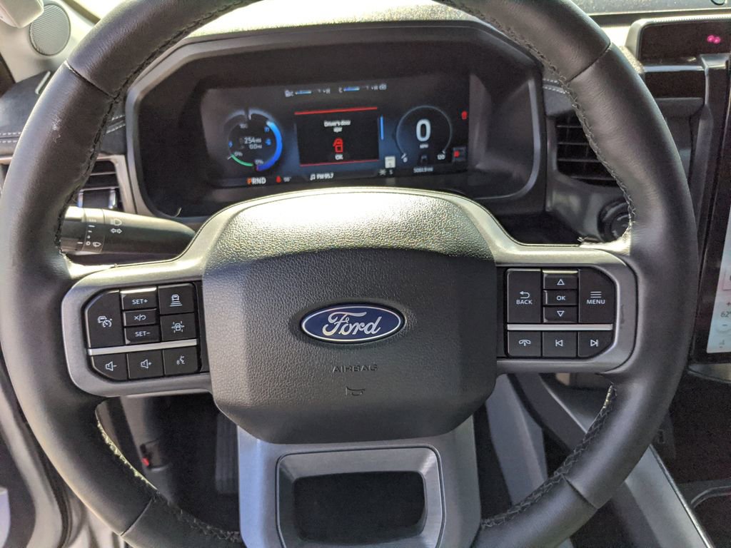 Used 2025 Ford F150 Lightning Flash image 30