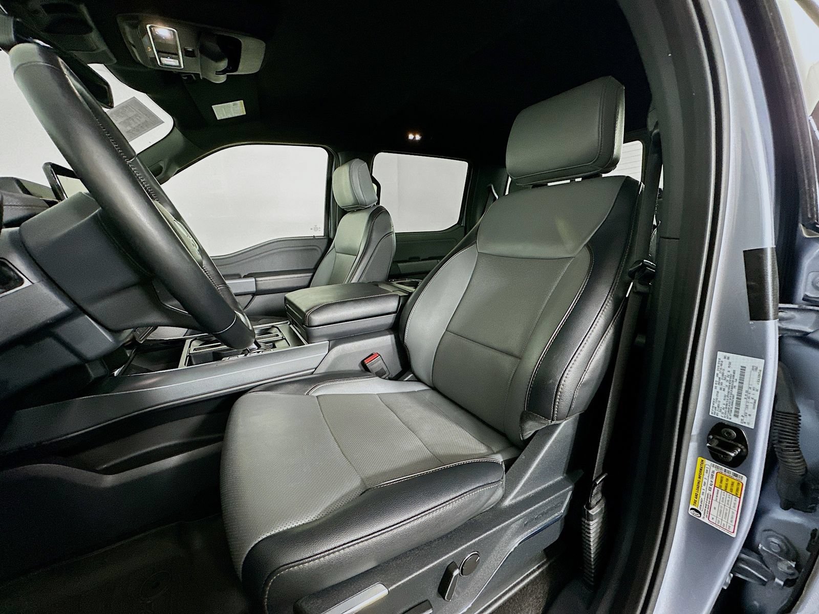 Used 2022 Ford F150 Lightning Lariat AWD/4WD image 22