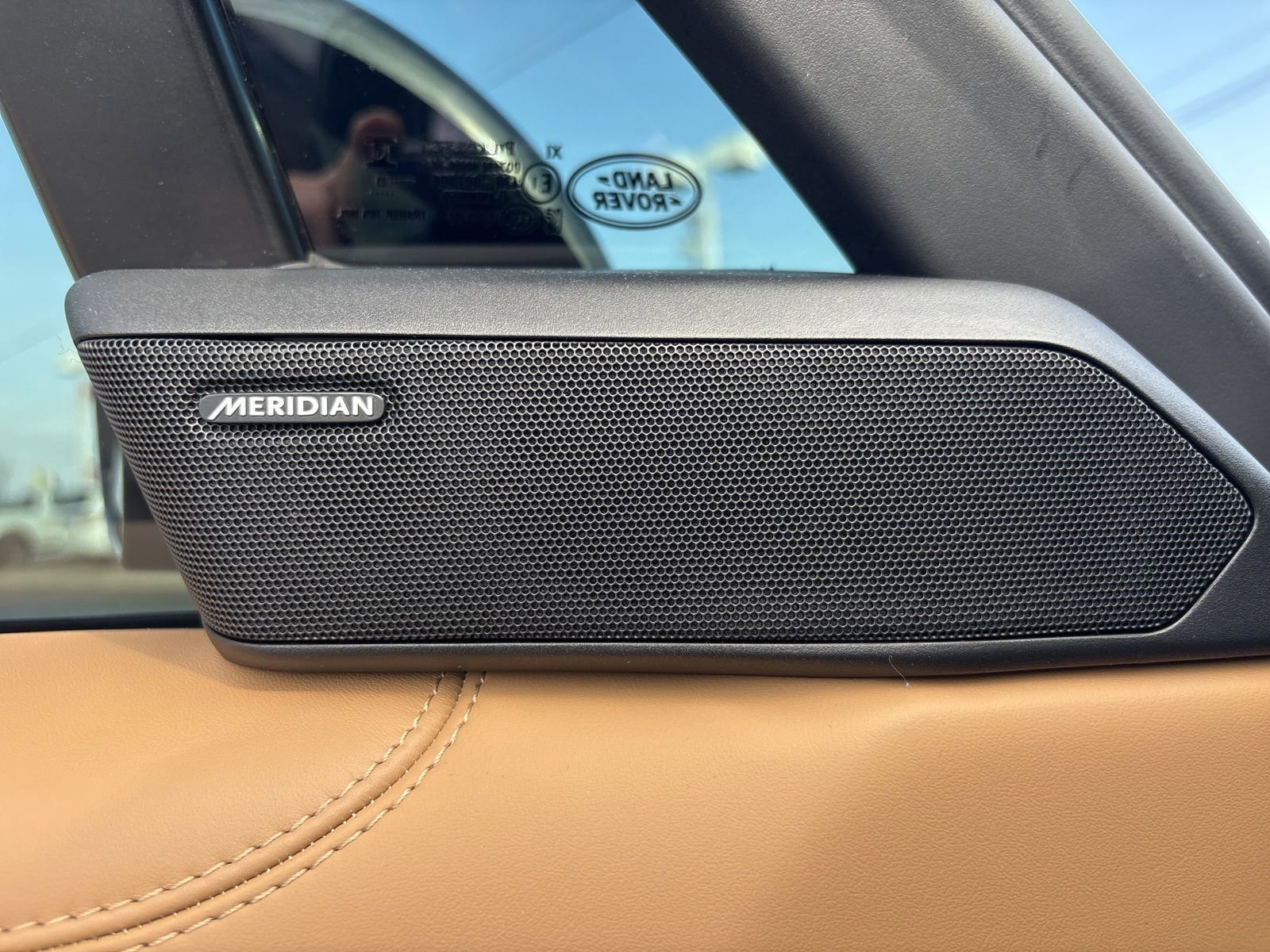 Used 2023 Land Rover Range Rover Long Wheelbase SE image 61