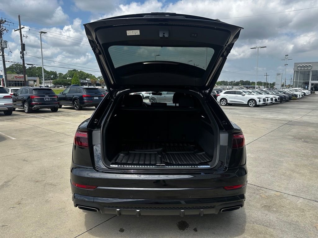 Used 2025 Audi Q8 Prestige AWD/4WD image 23