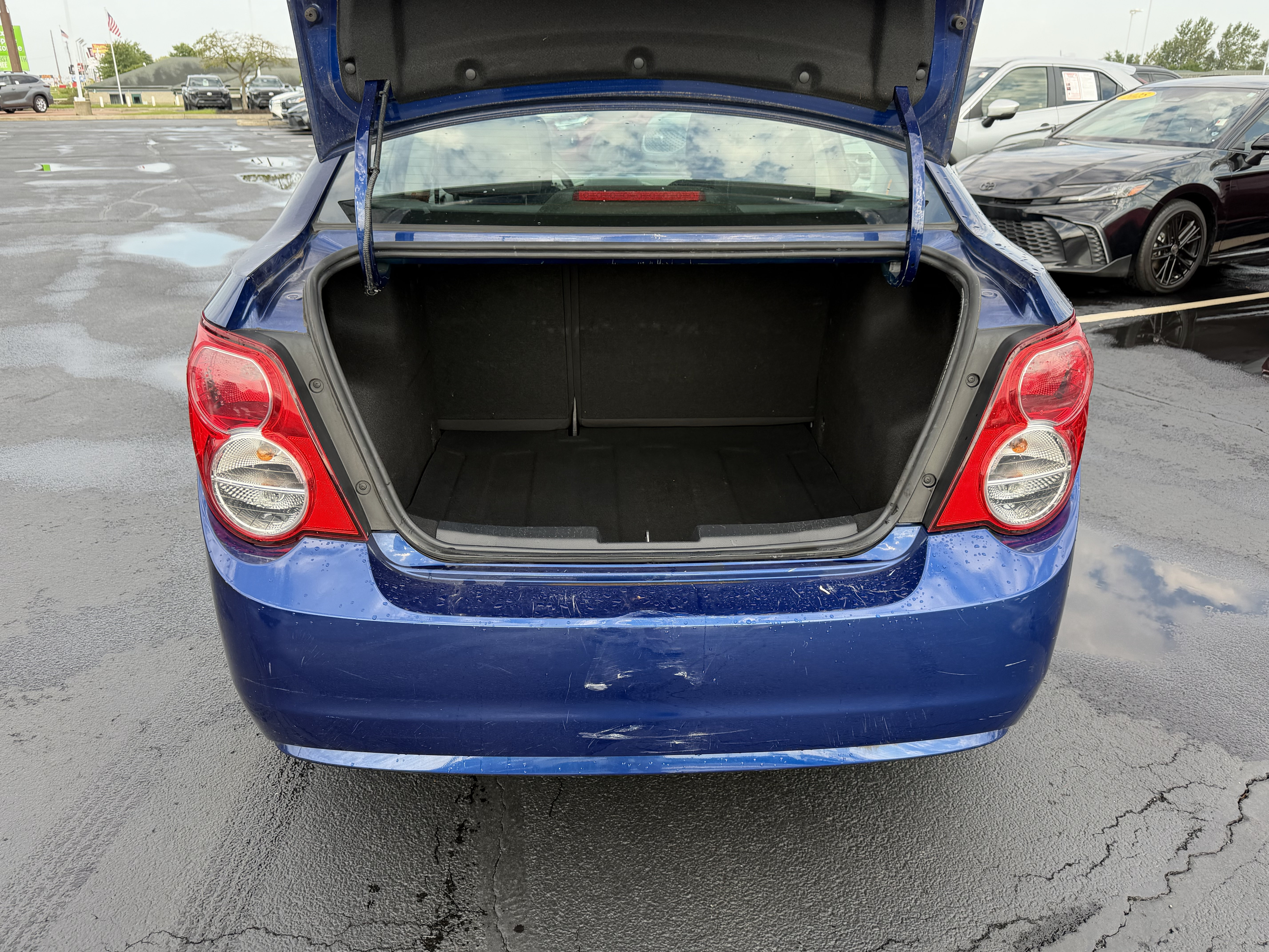 Used 2013 Chevrolet Sonic LT FWD image 9