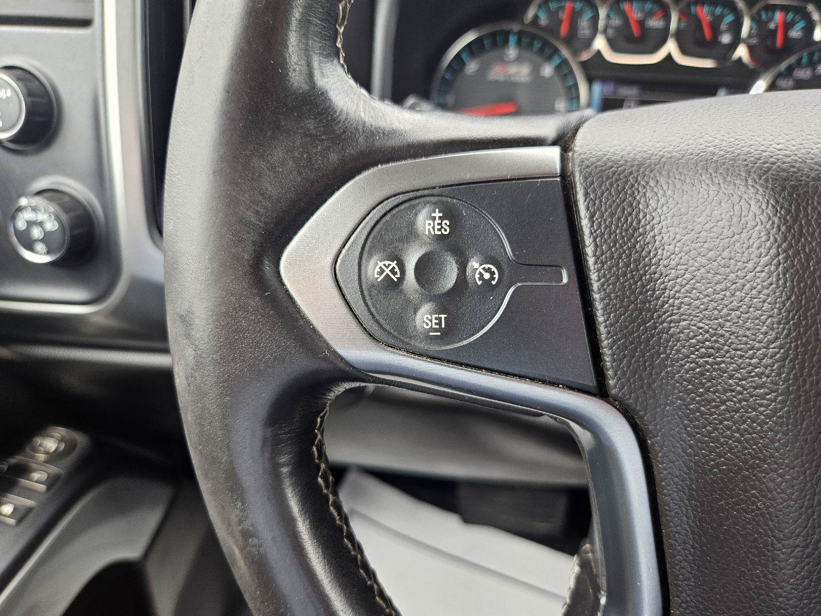 Used 2017 Chevrolet Silverado 1500 LT AWD/4WD image 31