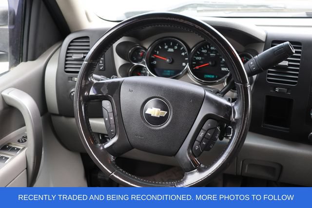 Used 2011 Chevrolet Silverado 3500 W/T AWD/4WD image 10