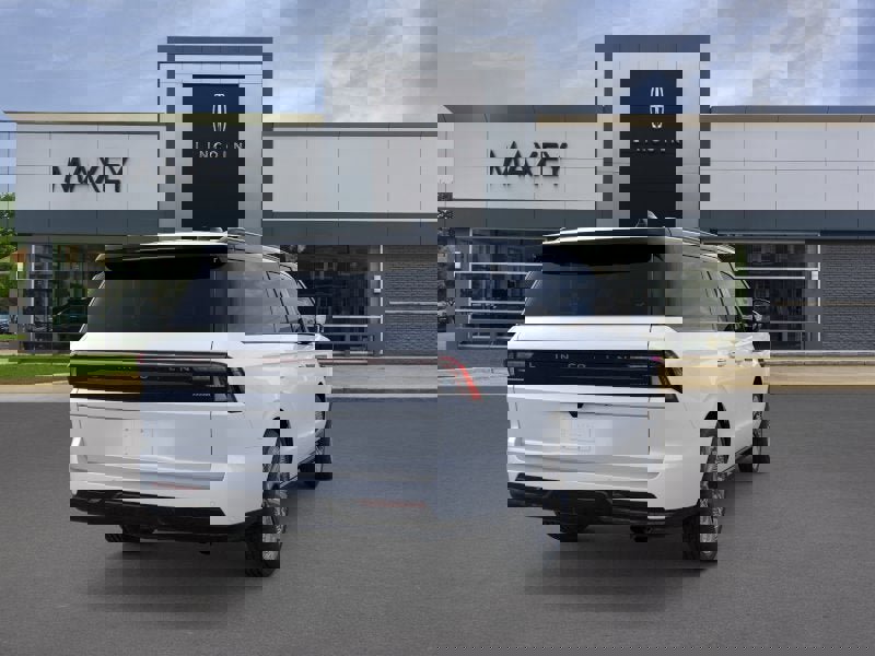 New 2026 Lincoln Navigator L Black Label w/ Black Label Special Edition AWD/4WD image 8