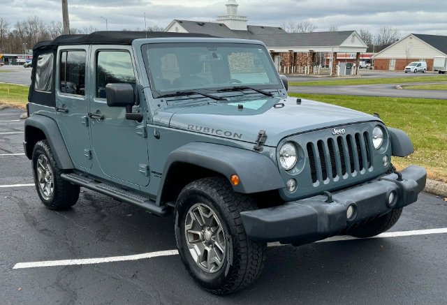 Used 2015 Jeep Wrangler Unlimited Rubicon w/ Connectivity Group image 19