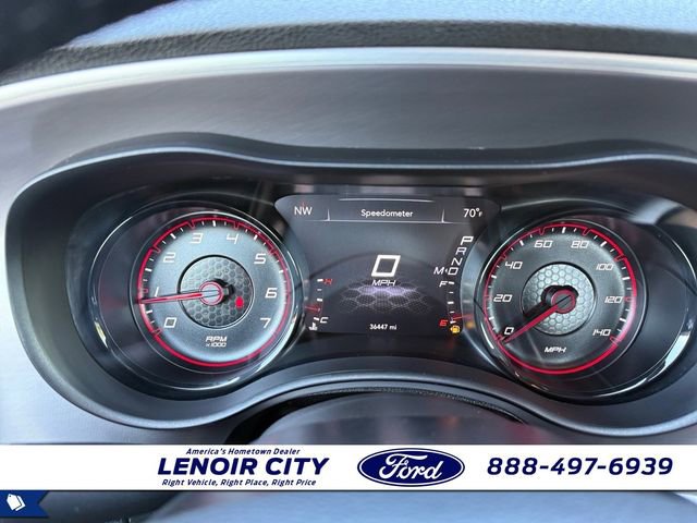 Used 2022 Dodge Charger SXT w/ Blacktop Package image 22