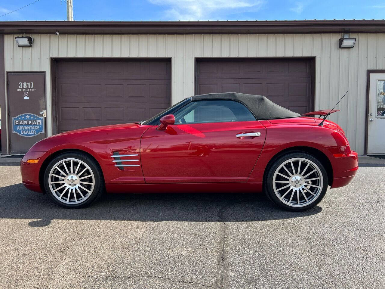 Used 2007 Chrysler Crossfire Convertible w/ Special Edition Group image 6