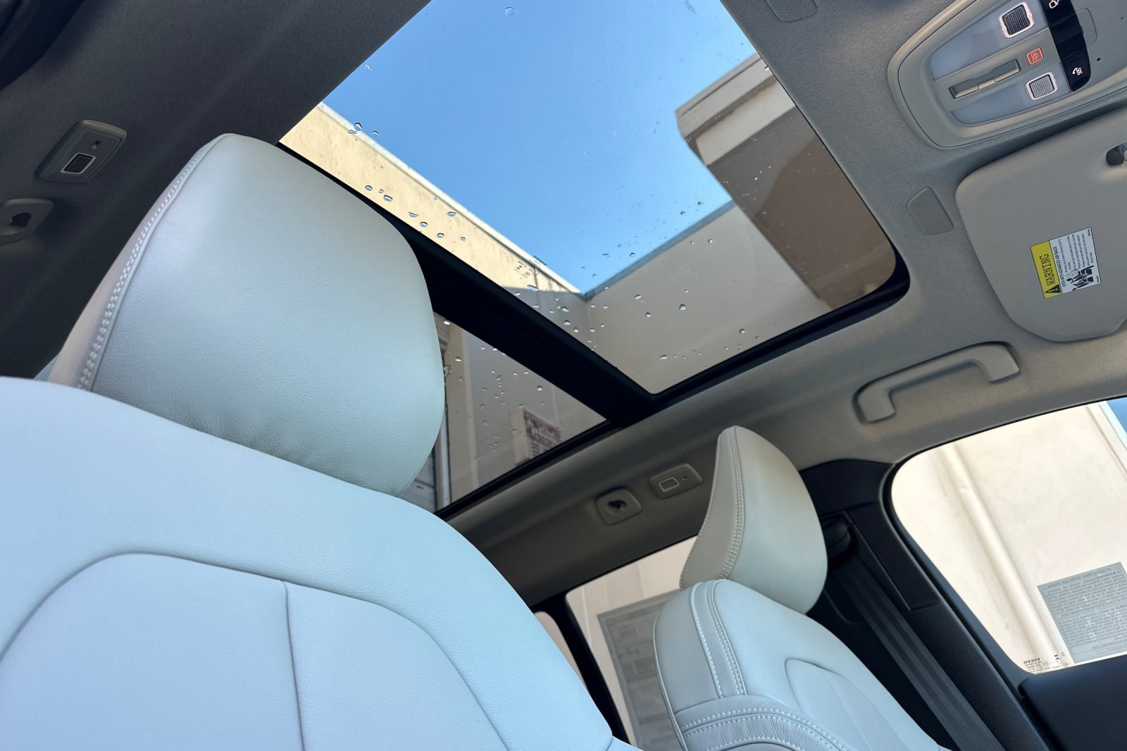 New 2026 Volvo XC40 B5 Plus w/ Protection Package Premier image 19