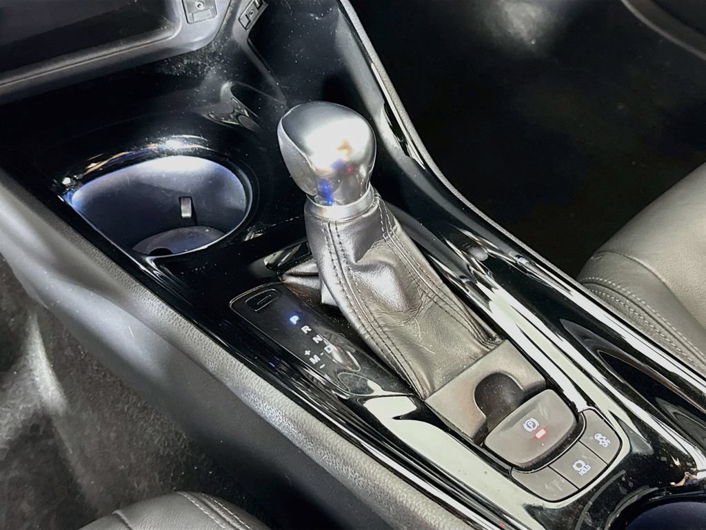 Used 2019 Toyota C-HR Limited FWD image 17