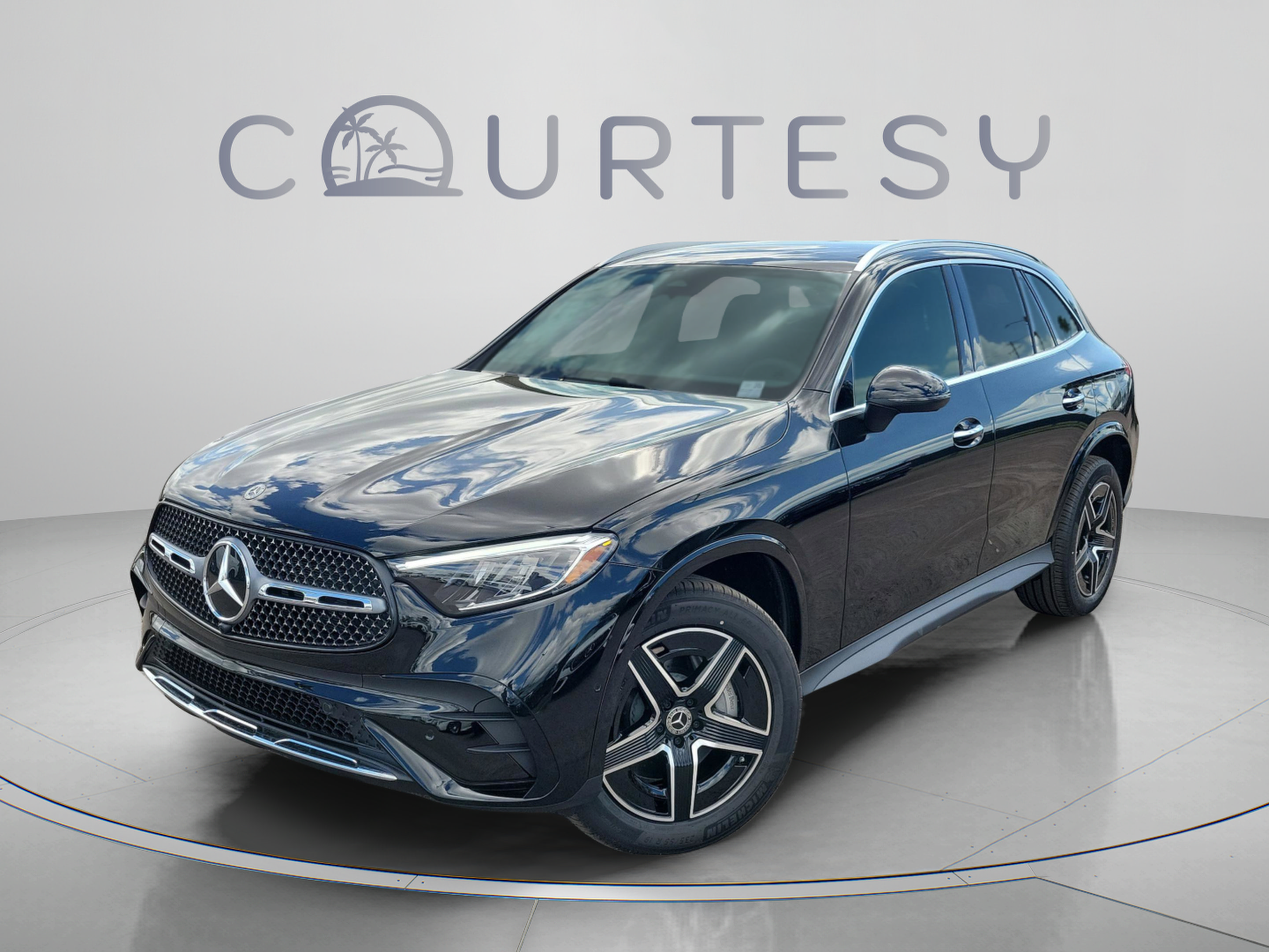 Certified 2026 Mercedes-Benz GLC 300 4MATIC image 1