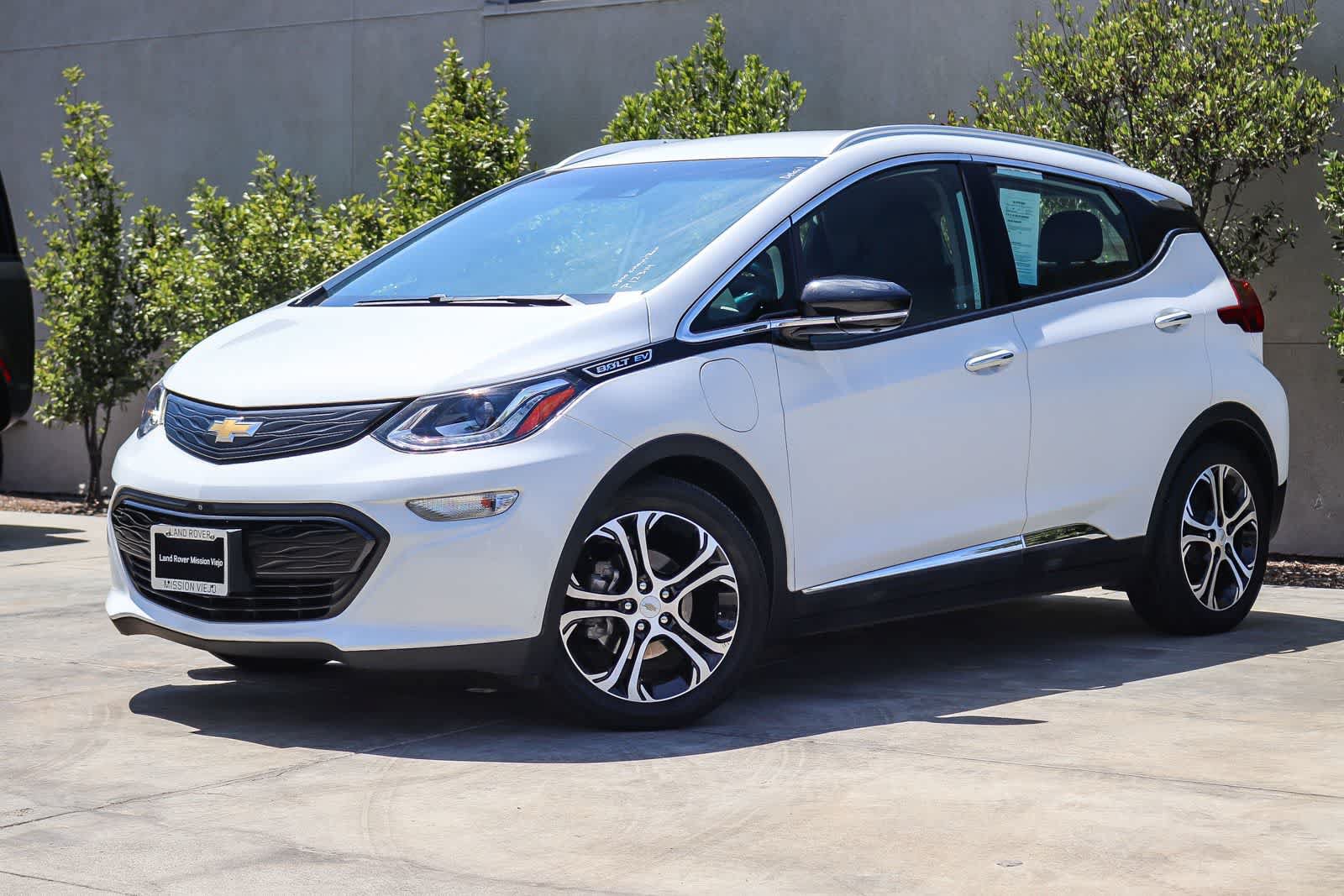 Used 2020 Chevrolet Bolt Premier w/ Infotainment Package FWD video 1