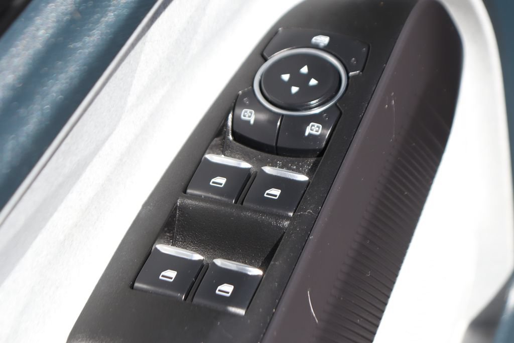 Used 2025 Ford Maverick XLT w/ XLT Luxury Package FWD image 16