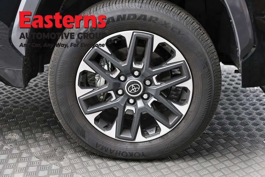 Used 2024 Toyota Tundra Limited image 35