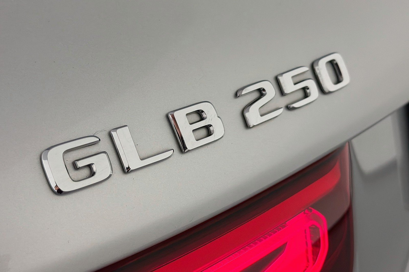 Used 2022 Mercedes-Benz GLB 250 image 8