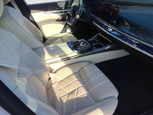 Certified 2023 BMW 760i xDrive w/ Parking Assistance Package AWD/4WD image 19