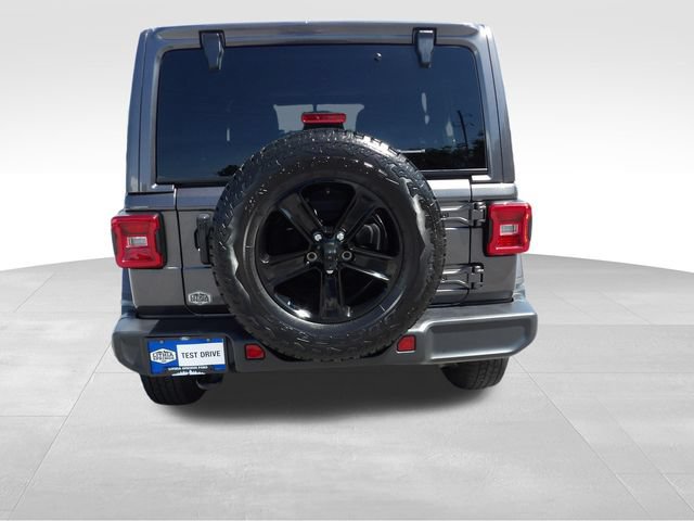 Used 2022 Jeep Wrangler Unlimited Sahara AWD/4WD image 7