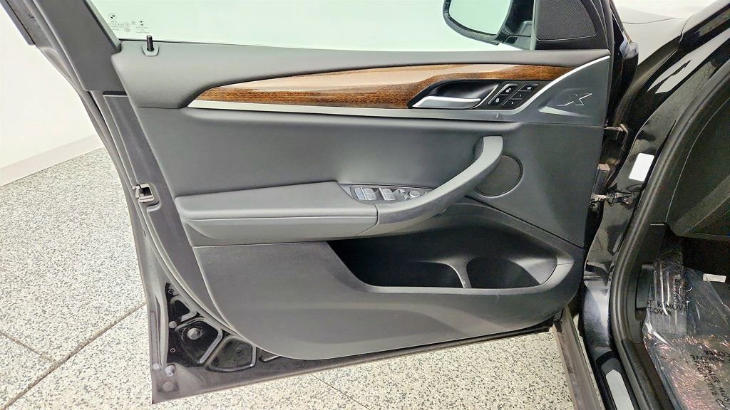 Used 2021 BMW X3 xDrive30i w/ Convenience Package image 11