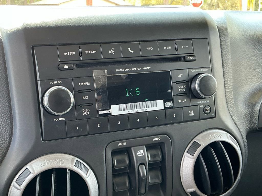 Used 2013 Jeep Wrangler Unlimited Sport image 35