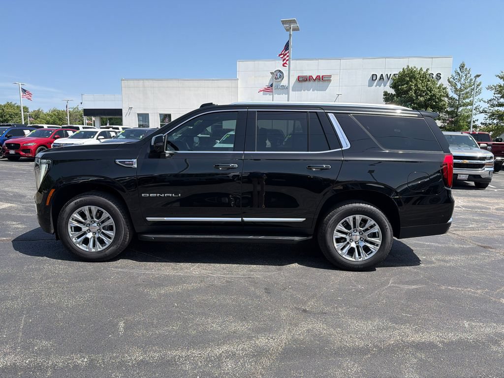 Used 2025 GMC Yukon Denali AWD/4WD image 9