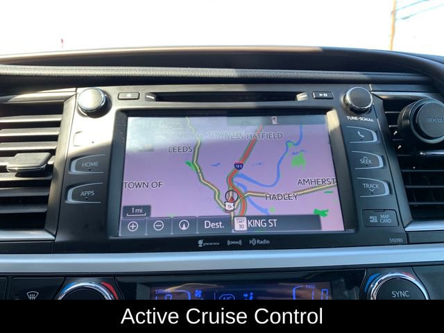 Used 2019 Toyota Highlander XLE image 23