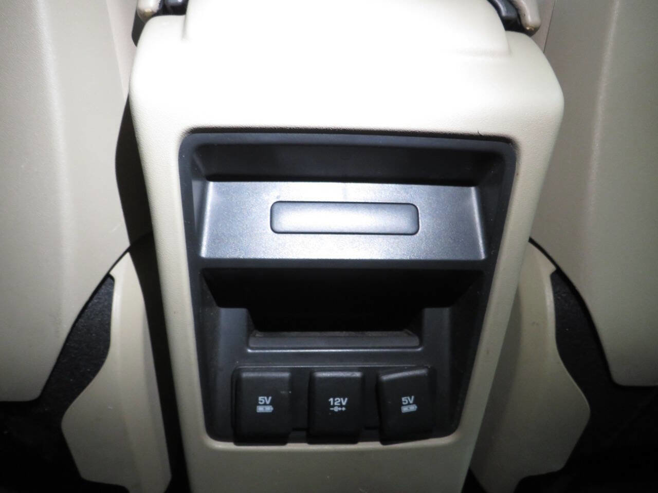 Used 2019 Land Rover Discovery Sport AWD/4WD image 12