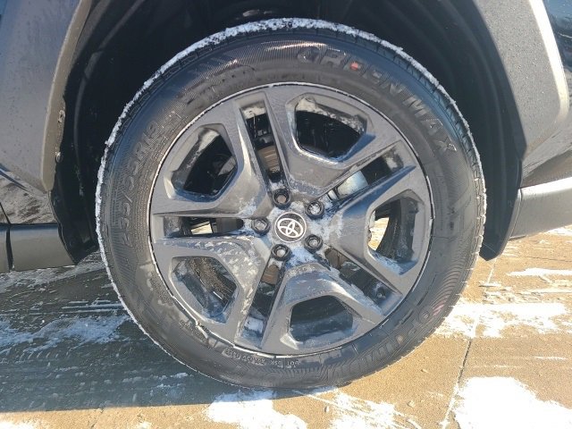 Used 2024 Toyota RAV4 Adventure image 9