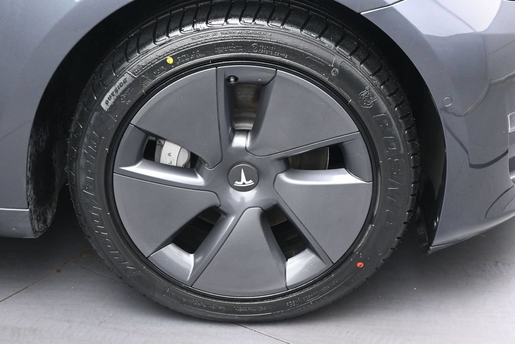 Used 2022 Tesla Model 3 Long Range AWD/4WD image 33