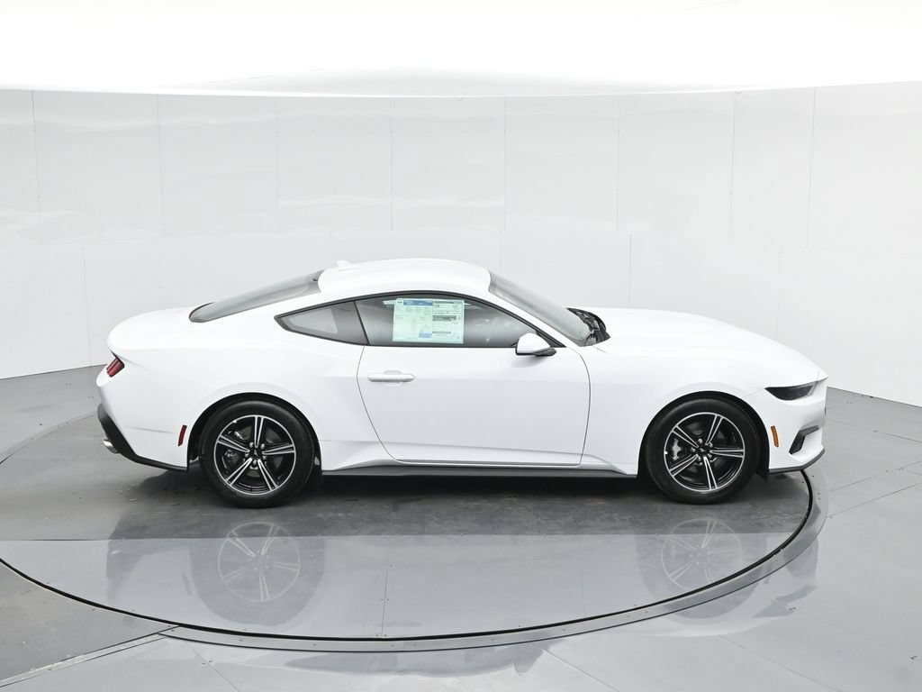 Used 2025 Ford Mustang Coupe RWD image 36
