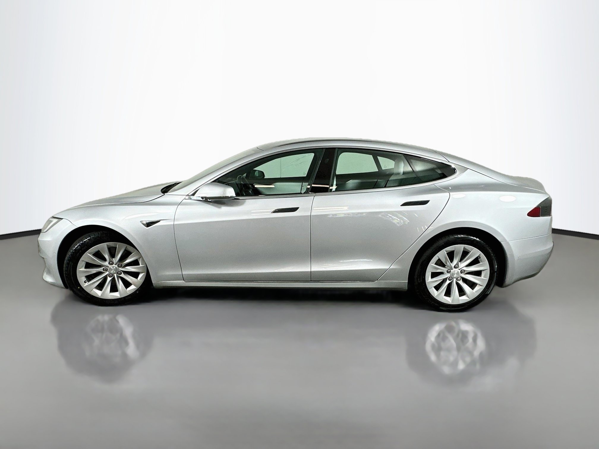 Used 2017 Tesla Model S 100D AWD/4WD image 4