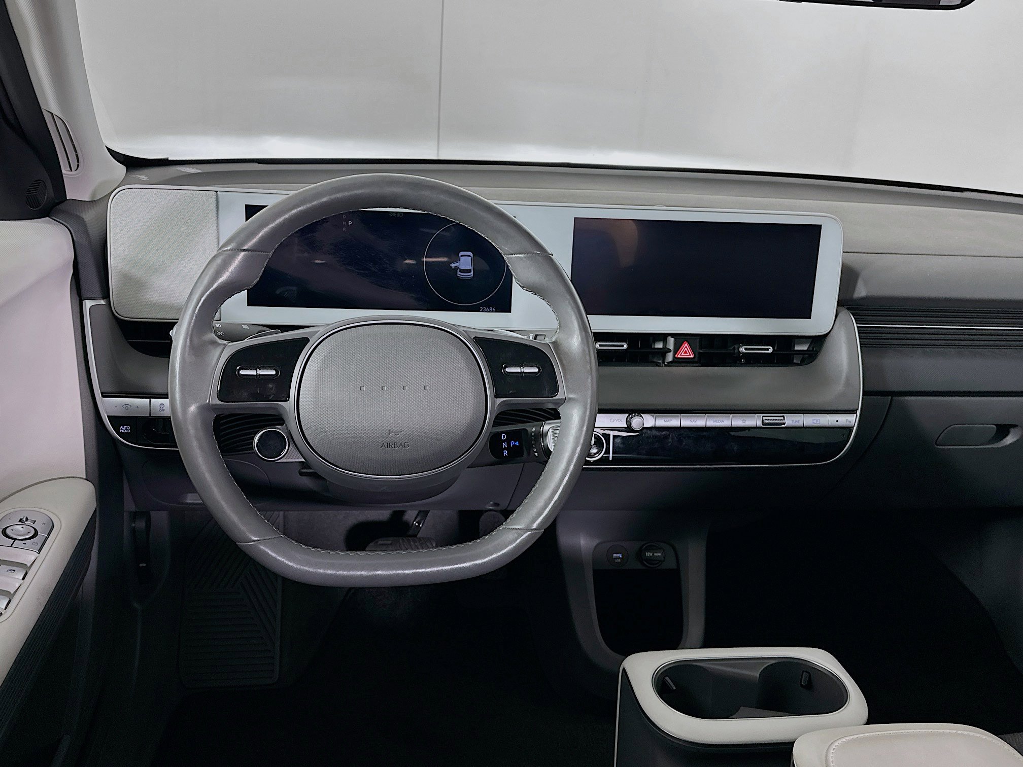 Used 2024 Hyundai Ioniq 5 SEL RWD image 17