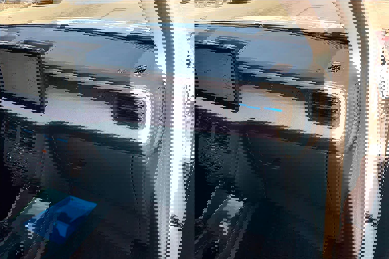 Used 2025 Ford Maverick XLT w/ Equipment Group 302A image 19