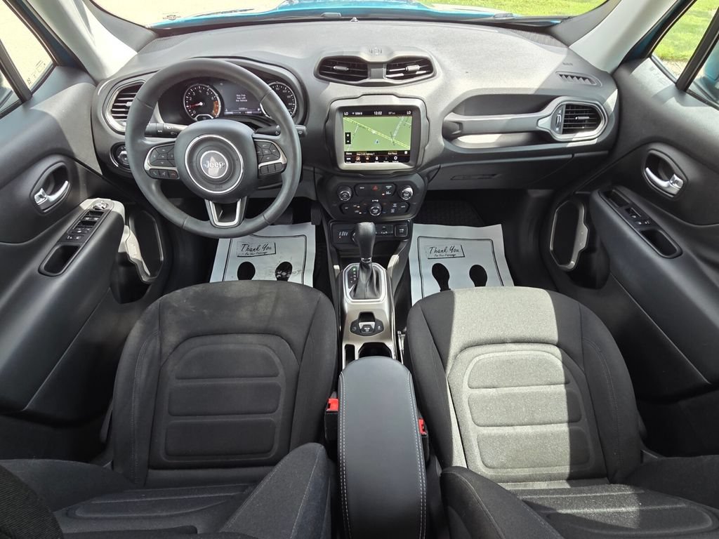 Used 2022 Jeep Renegade Latitude AWD/4WD image 25