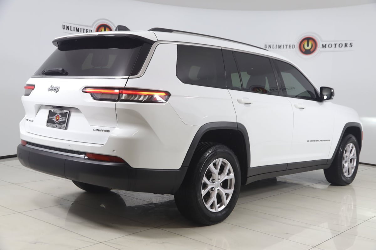 Used 2022 Jeep Grand Cherokee L Limited AWD/4WD image 3