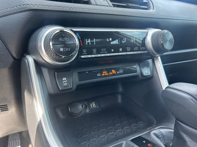 Used 2024 Toyota RAV4 XLE image 25