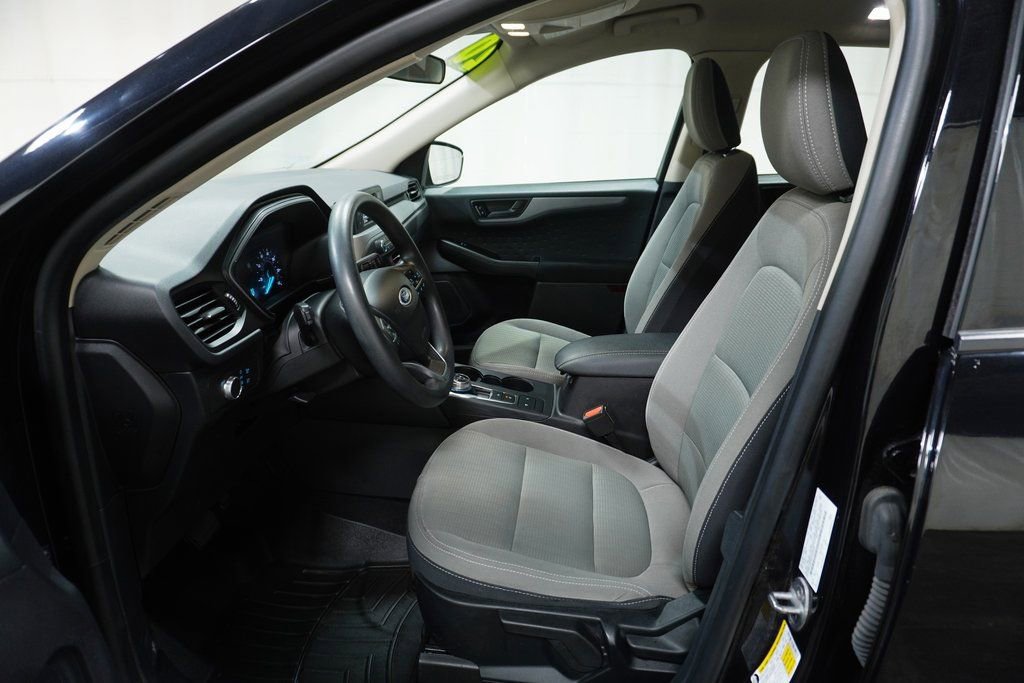 Used 2020 Ford Escape S image 10