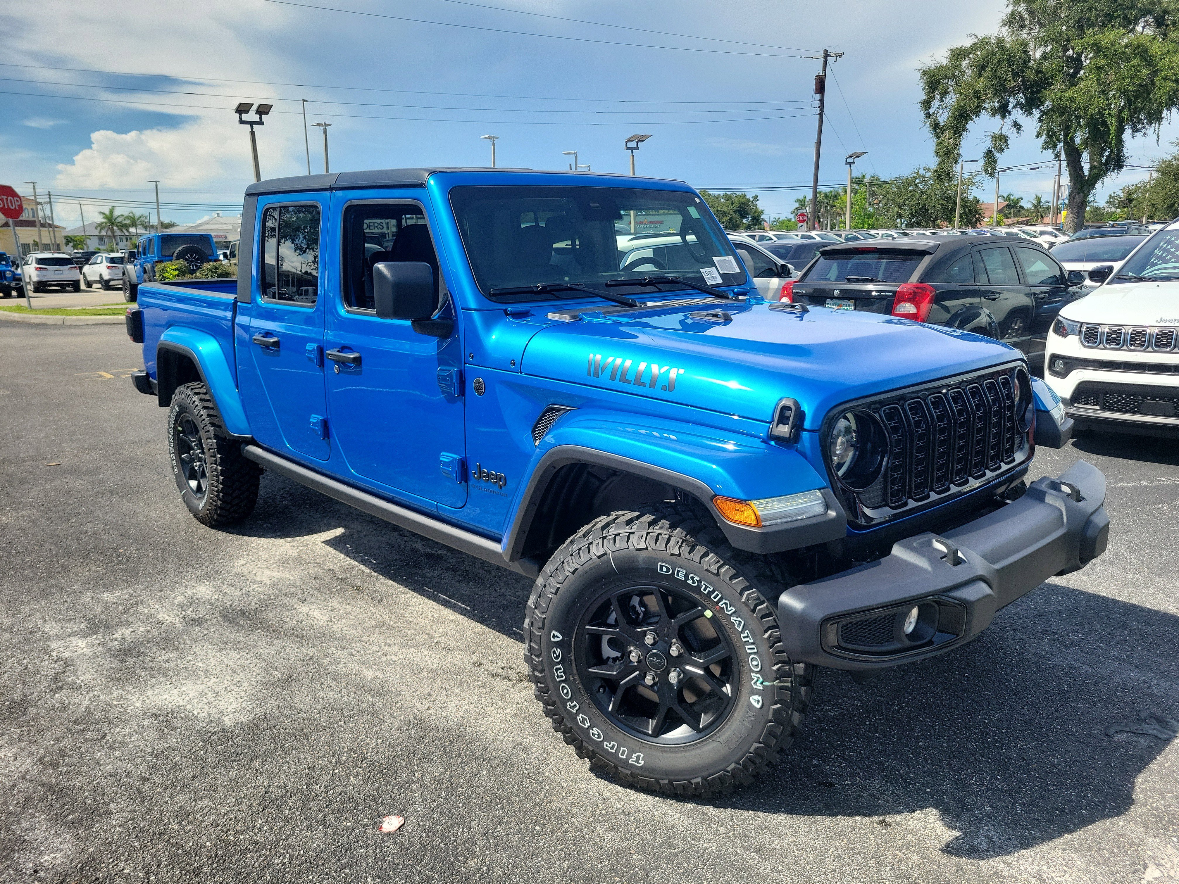 New 2025 Jeep Gladiator Willys