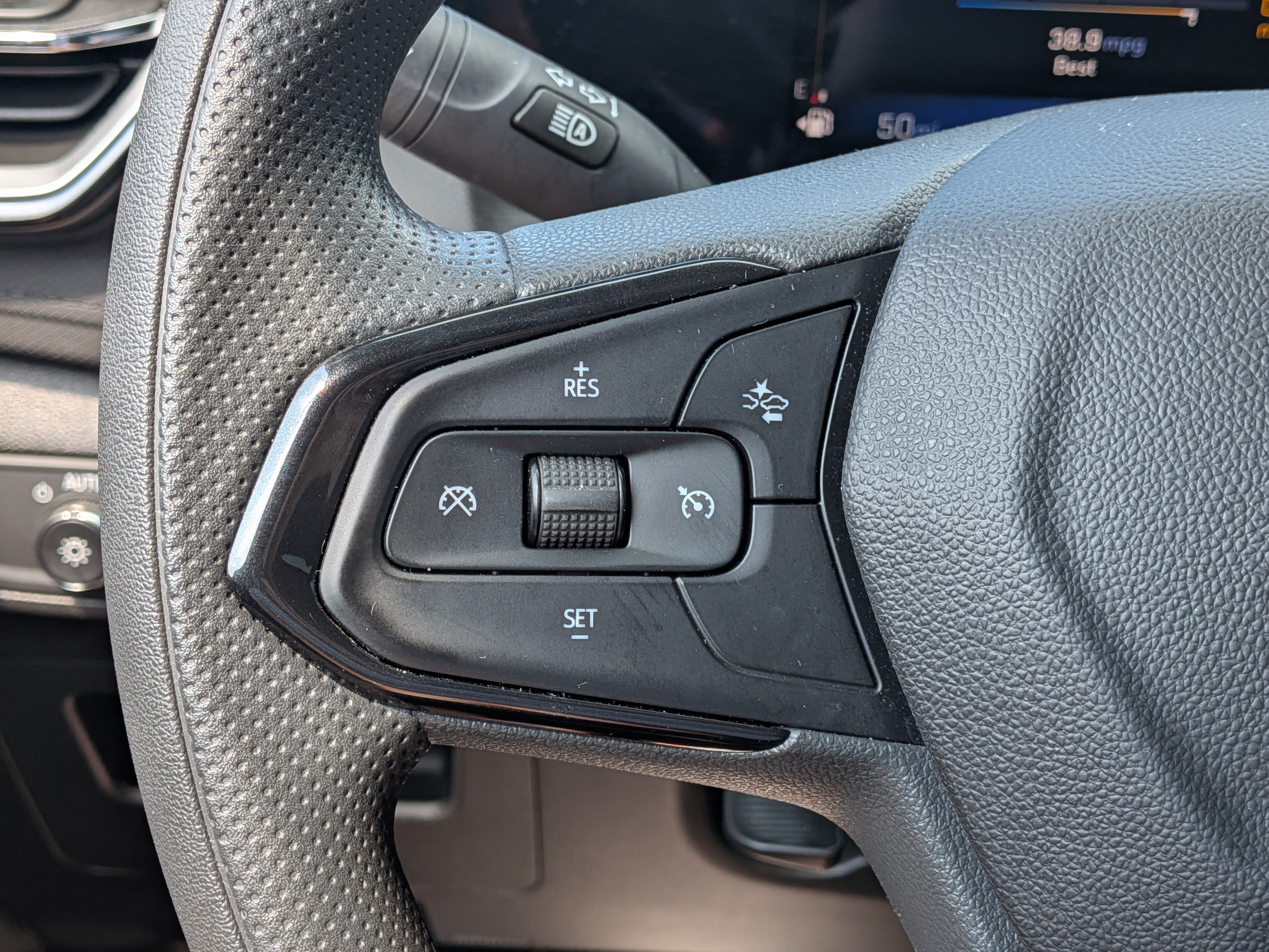 Used 2025 Chevrolet TrailBlazer LS w/ LS Convenience Package FWD image 23