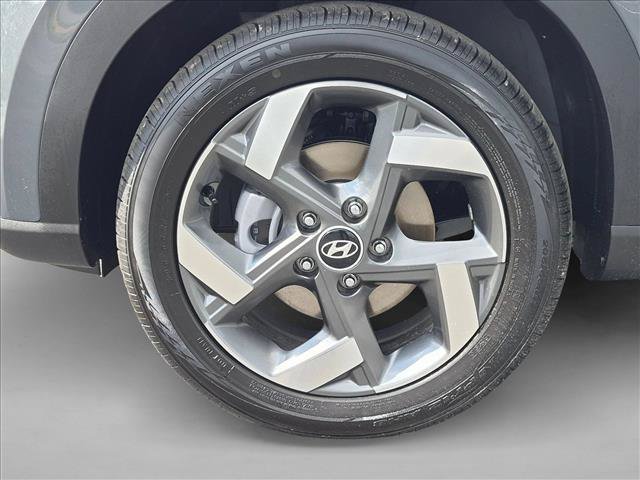New 2026 Hyundai Venue SEL FWD image 17