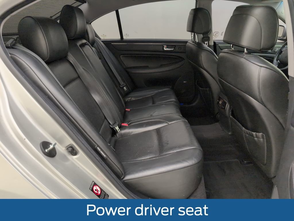 Used 2010 Hyundai Genesis 4.6 image 18