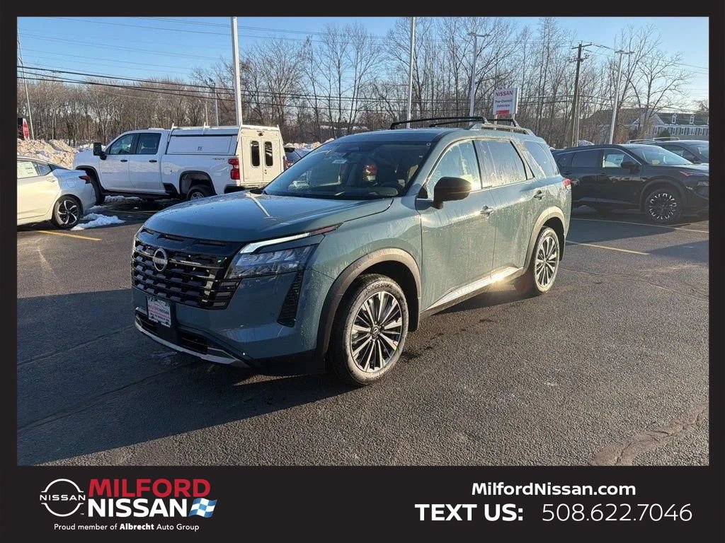 Used 2026 Nissan Pathfinder Platinum w/ Cargo Package