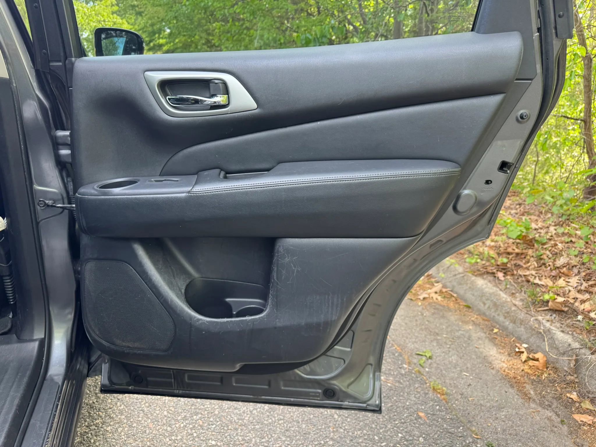 Used 2017 Nissan Pathfinder SL w/ SL Tech Package image 12