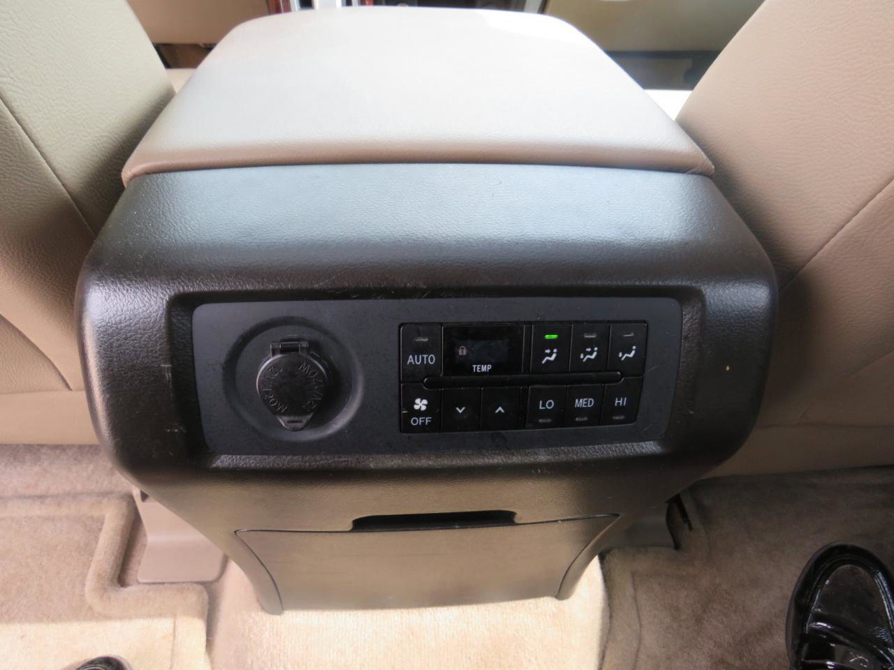 Used 2008 Toyota Sequoia Limited AWD/4WD image 21