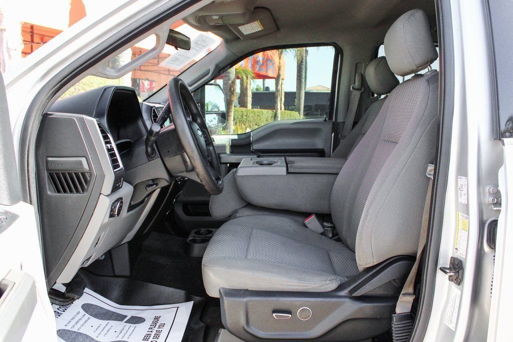 Used 2017 Ford F250 XLT w/ XLT Value Package AWD/4WD image 16