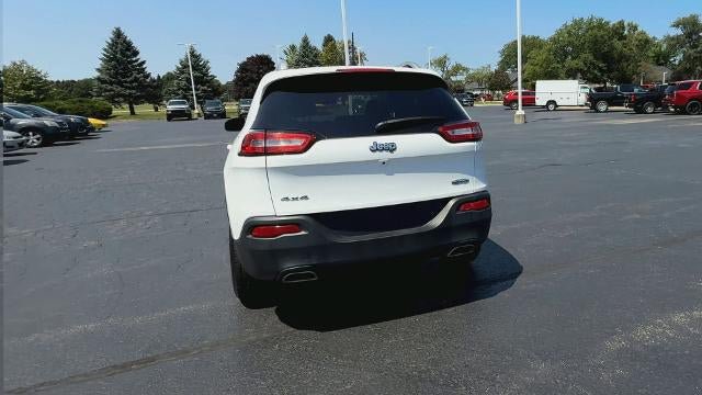 Used 2016 Jeep Cherokee Latitude w/ Comfort/Convenience Group AWD/4WD image 7