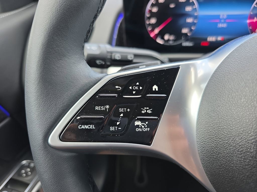 Certified 2026 Mercedes-Benz GLB 250 4MATIC image 21