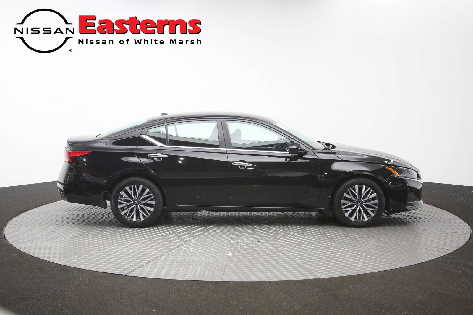 Used 2023 Nissan Altima 2.5 SV FWD image 44