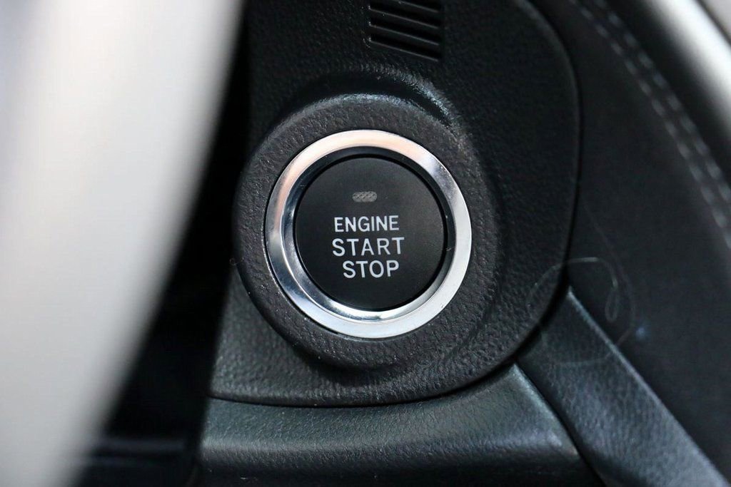 Used 2025 Subaru Outback Premium image 12