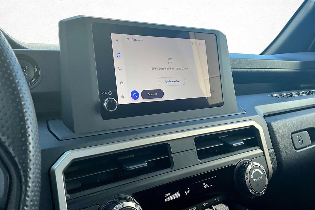 Used 2025 Toyota Tacoma SR image 8