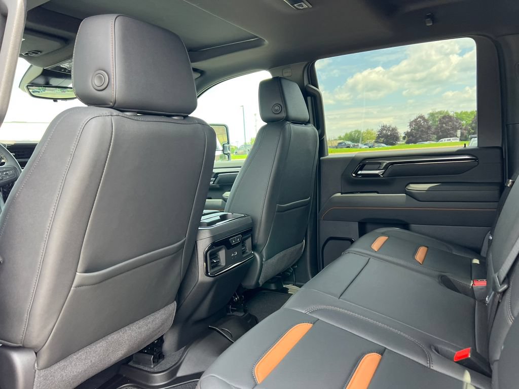 New 2026 GMC Sierra 2500 AT4 w/ AT4 Premium Plus Package AWD/4WD image 45